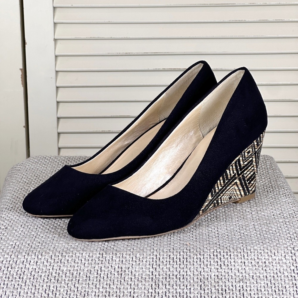 Chic Eva by Coral‎ 8 AK Black & Tan Wedges Modern Classic Geometric Heels Size 6